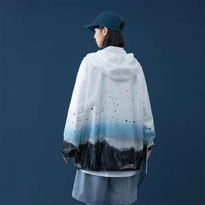 渐变防晒衣男夏季薄款外套潮大码夹克2023新款速干衣服2FS272P25