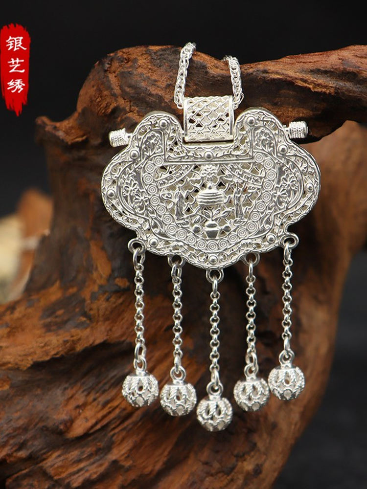 999 Pure Silver Tianzi Mensheng Fortune Lock Pure Silver Necklace