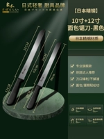 Кремового цвета