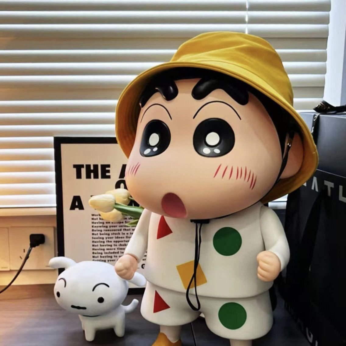 蜡笔小新手办盲盒玩偶公仔模型客厅摆件野原新之助周边系列送礼物