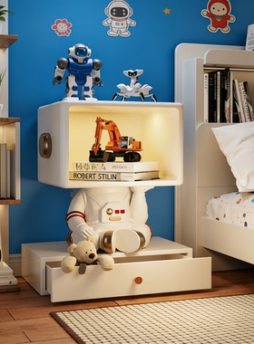 儿童房卡通机器人发光树脂摆件