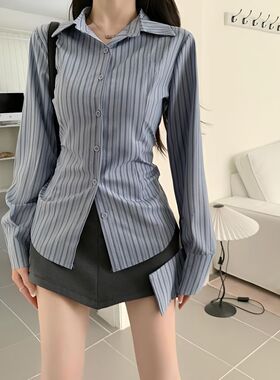辣妹蓝色条纹长袖衬衫外套女春秋高级设计感小众修身收腰纯欲上衣