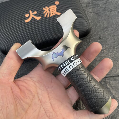 TC21钛合金三代龙齿蝙蝠扁皮弹弓8020 9025户外精准竞技强力弹弓