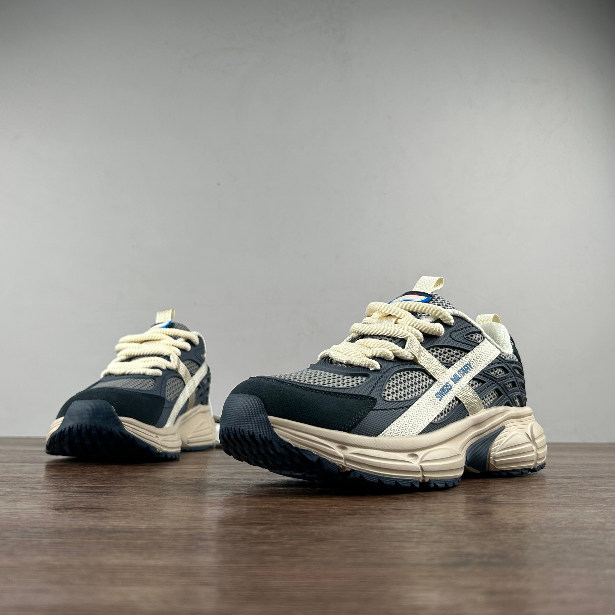 牛货！瑞士情侣秋冬户外越野跑鞋