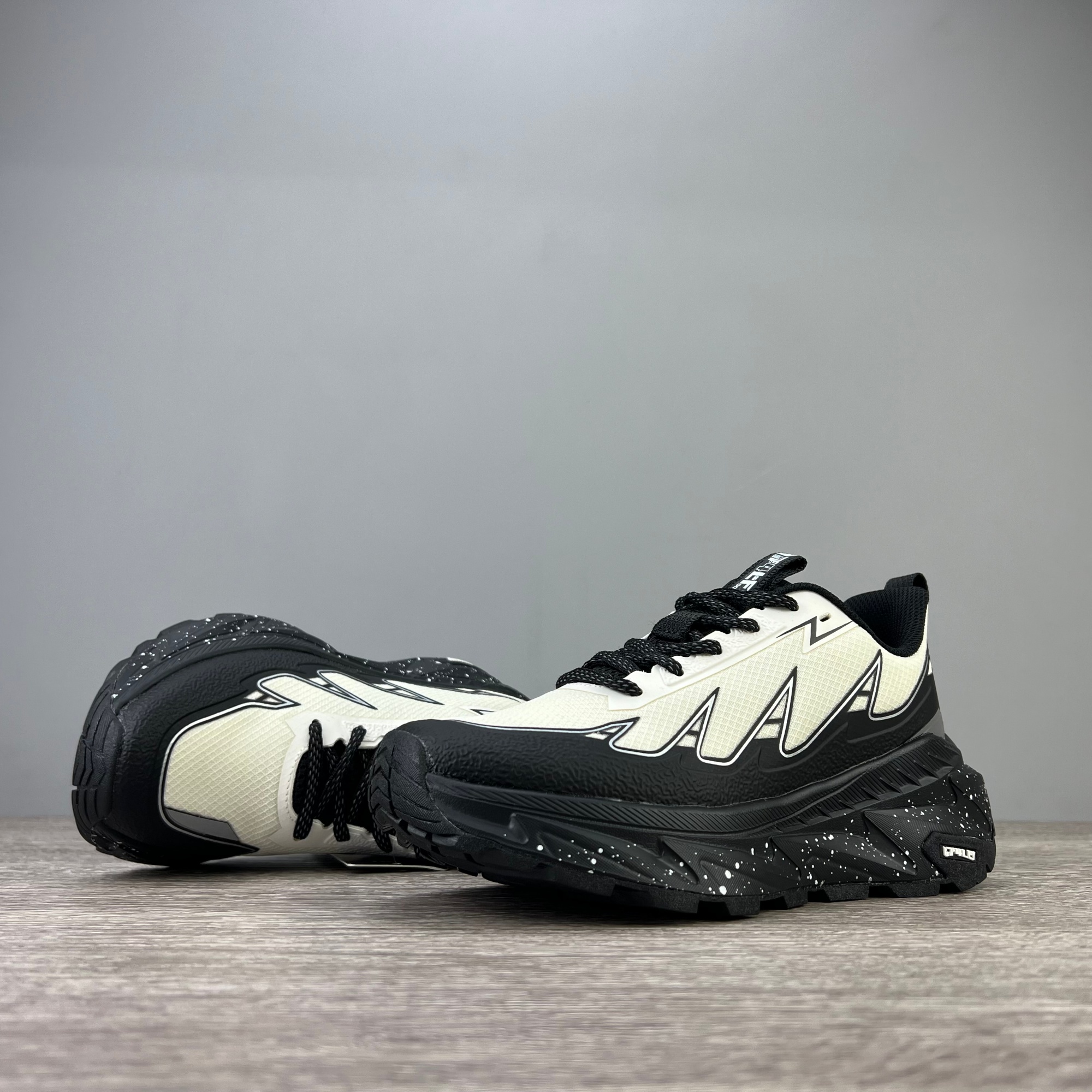 专G1000+捡漏男士户外越野跑鞋