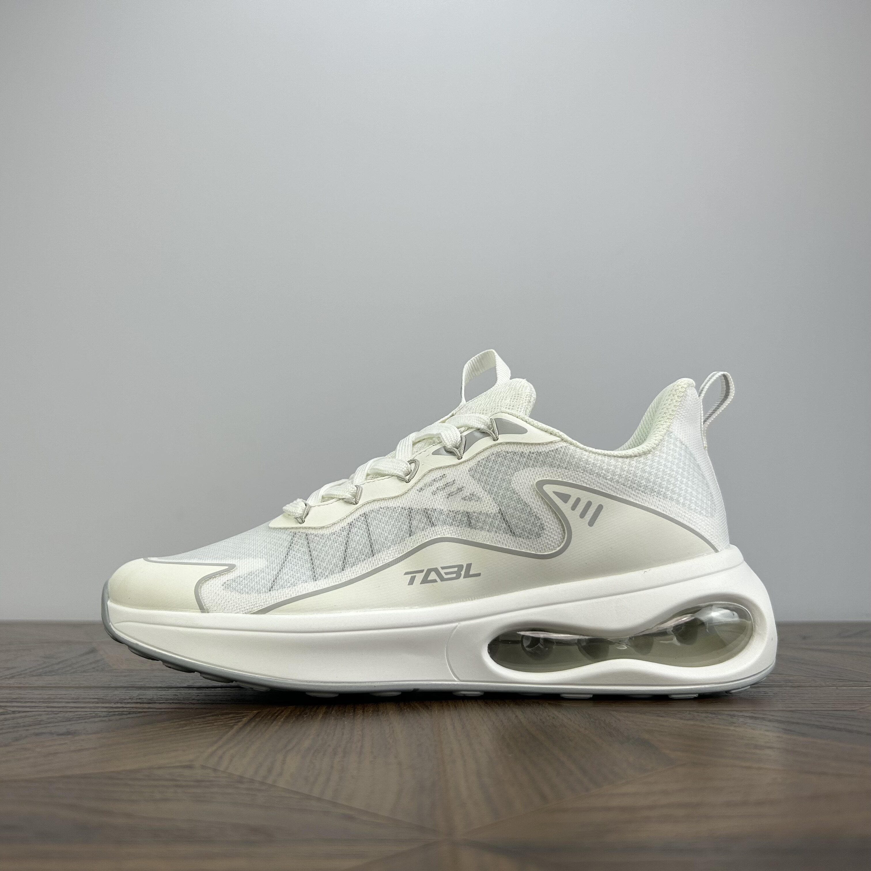 牛货 日本柜 春夏季女鞋运动休闲鞋气垫底高弹简约百搭厚底慢跑鞋