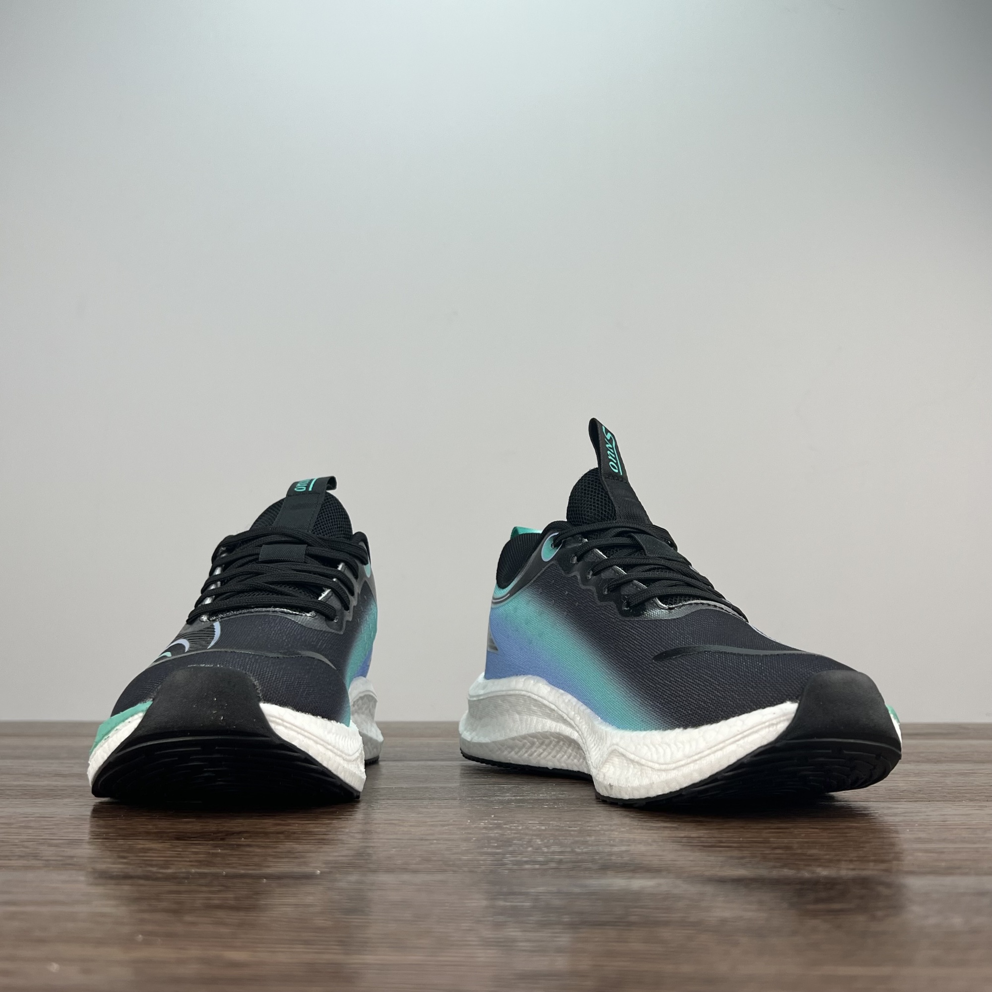 爆米花透气网面厚底马拉松跑鞋