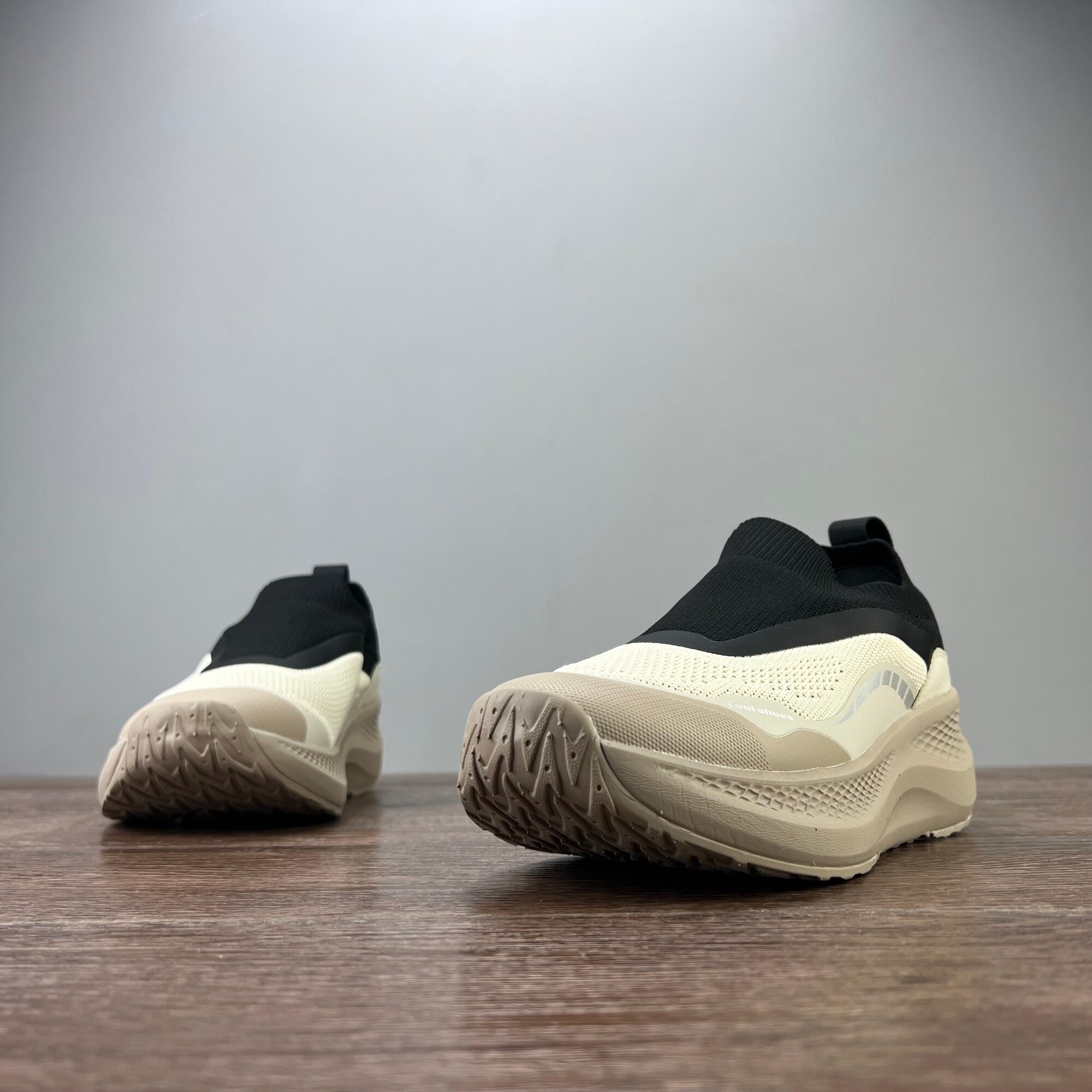 男士户外越野跑鞋一脚蹬套脚