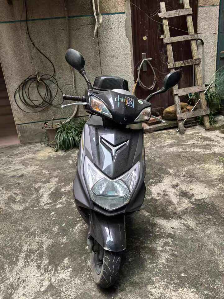 4月9日柳州市桂B5J588号五羊-本田牌普通二轮摩托车一辆网络拍卖公告