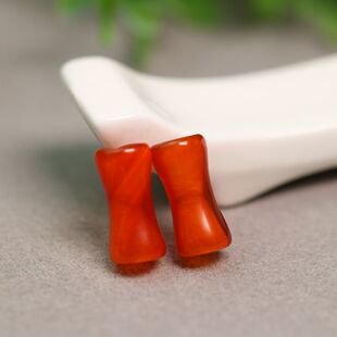 #7716一对创汇期红色天然老玛瑙柱形管状珠桶珠