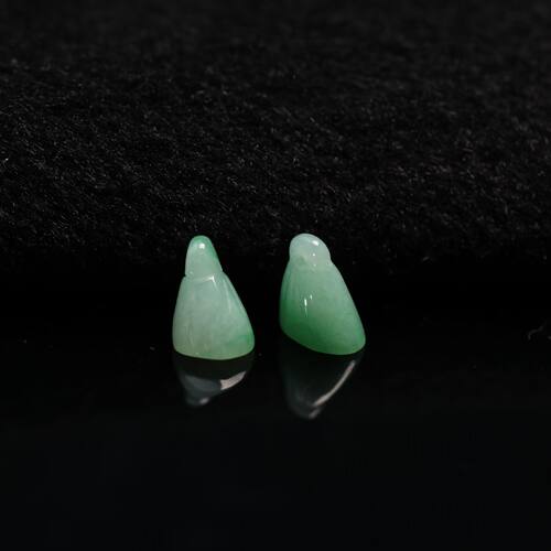 飘阳绿天然A货翡翠莲蓬小吊坠