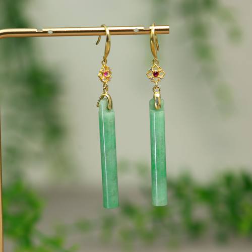 满绿缅甸天然A货翡翠翎管耳坠