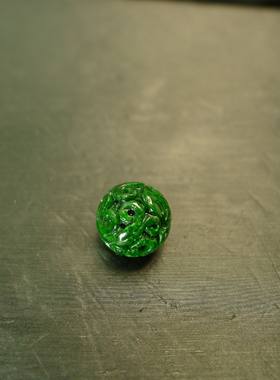 天然A货翡翠团寿龙纹雕花圆珠子