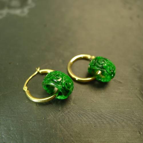 缅甸天然A货翡翠雕花圆环耳坠