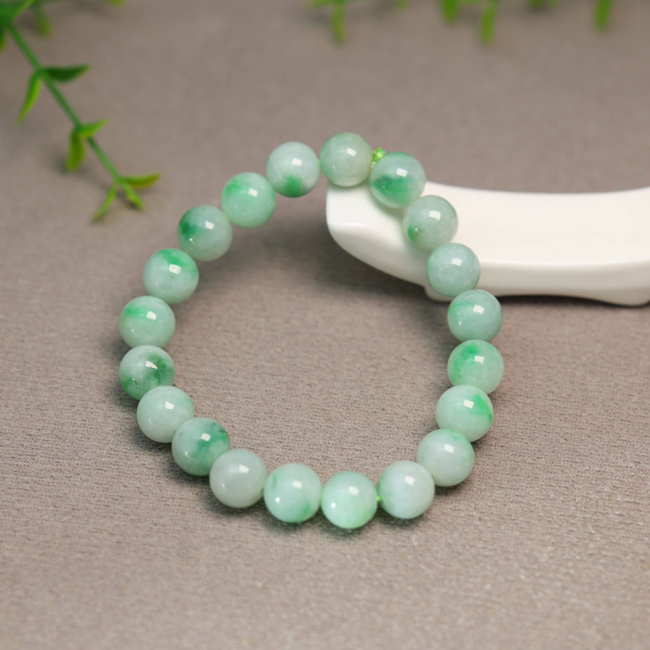 #J612糯白底飘绿花缅甸天然A货翡翠素面圆珠手串手链,珠宝/钻石/翡翠,手链/手串,淘宝优惠券,粉丝福利购,淘宝优惠卷