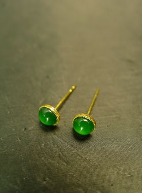 #J742 18K金镶嵌冰种满绿天然A货翡翠蛋面耳钉小灯泡耳饰