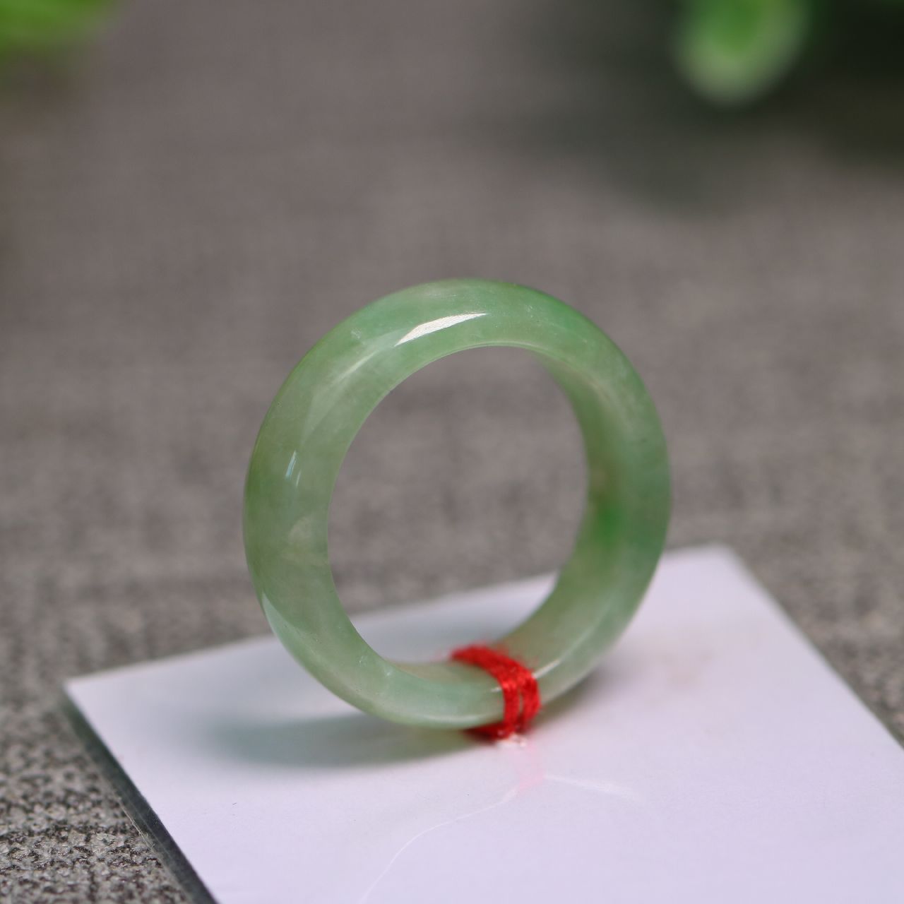 #1652冰糯种淡绿色天然A货老翡翠戒指指环