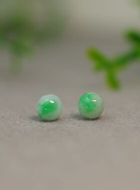 #N099一对冰糯白底飘阳绿缅甸天然A货翡翠珠子7MM小圆珠散珠