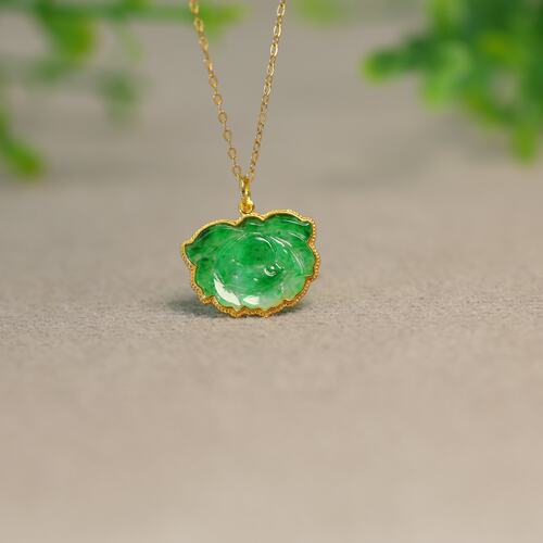 天然A货翡翠莲蓬小花锁骨吊坠