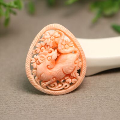 天然有机红宝镂空雕花吊坠