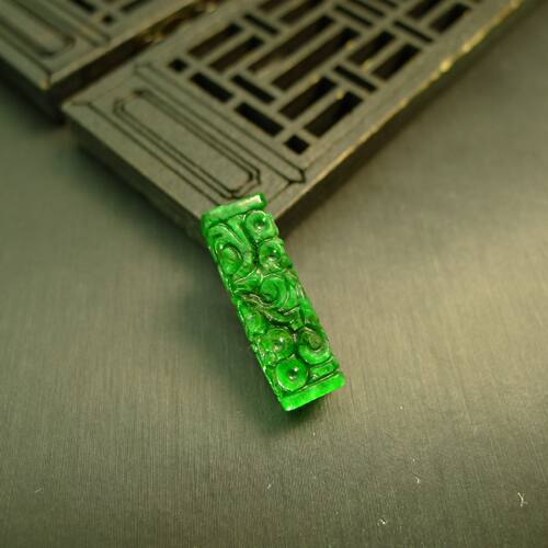 翡翠长方柱条形雕花管珠桶珠