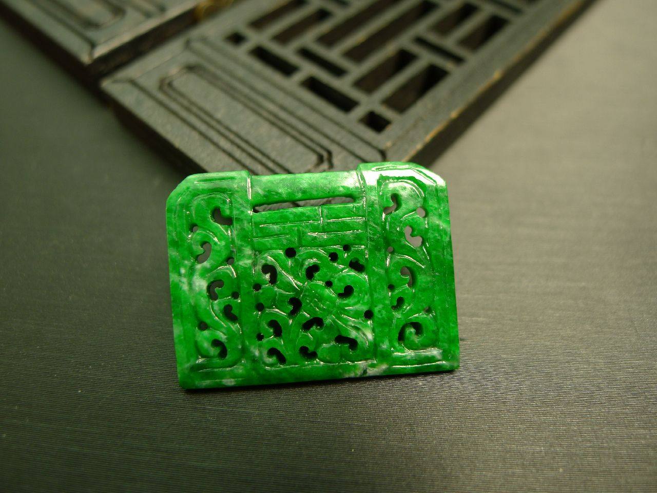 #9666满色辣绿天然A货翡翠镂空雕花平安锁吊坠花片,珠宝/钻石/翡翠,其他,淘宝优惠券,粉丝福利购,淘宝优惠卷