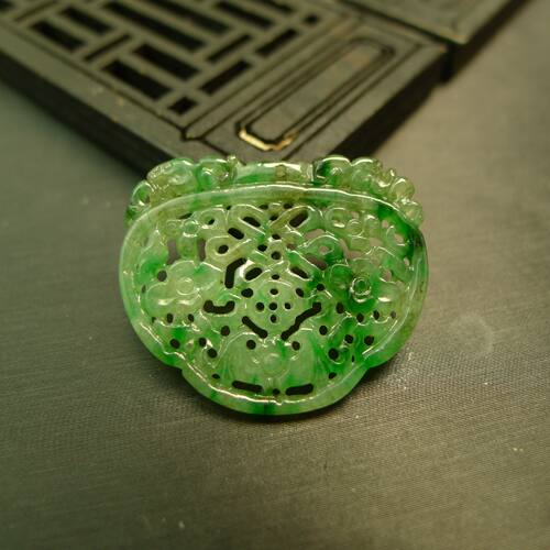 老翡翠福寿中国结如意雕花吊坠