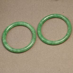 E377一对冰糯底满绿天然A货翡翠袈裟环圆环