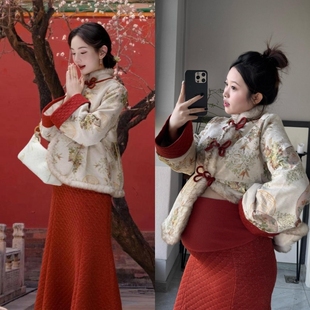 孕妇秋冬新中式风盘扣刺绣加绒上衣托腹半身裙两件套2025年百搭女