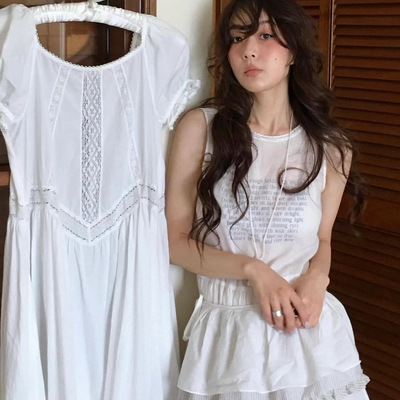 现货2025夏季新款韩国东大门fl*tta法式镂空蕾丝拼接泡泡袖连衣裙