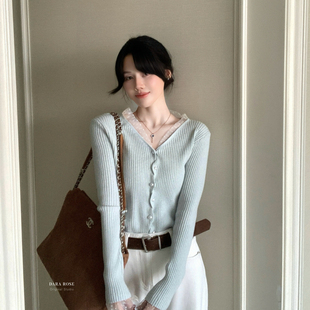 DARA ROSE-设计韩国温柔蕾丝拼接V领显瘦百搭毛衣针织开衫双排扣