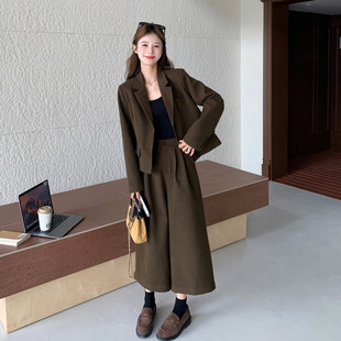 美拉德风西装套装女2026秋季咖色两件套宽松感OL御姐风修身潮流特