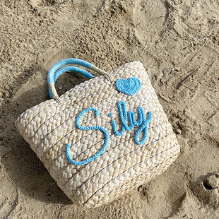 里洛家字母包定制款 草编包爱心包包玉米皮编织包英文字母包