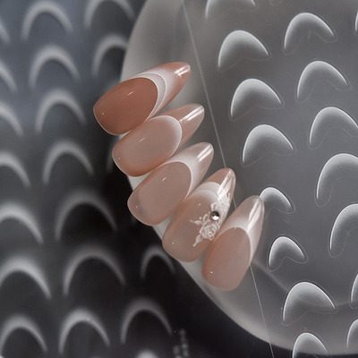 法式白色渐变美甲贴纸tomoni装饰