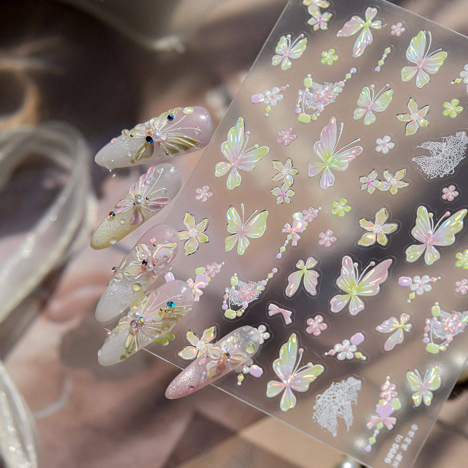 果冻粉绿蝴蝶美甲贴纸2026新款浮雕3d立体 ins花朵指甲贴纸装饰品