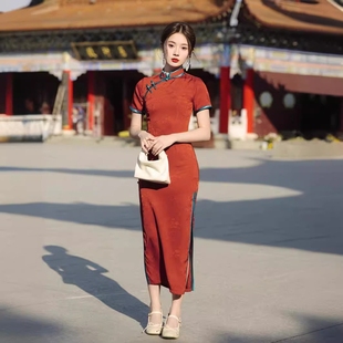 苏州订婚旗袍新款2024气质优雅复古年轻款南城旧事文艺日常可穿裙