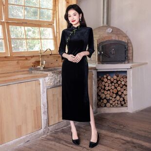 黑色丝绒新中式旗袍女2025新款春秋国风改良刺绣高端复古日常可穿