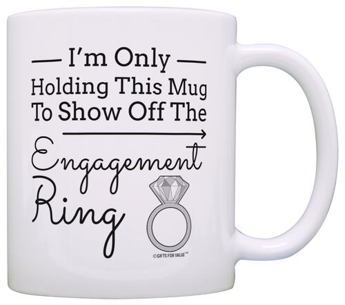 订婚Only Holding Mug to Show Off Ring Engaged钻戒马克杯