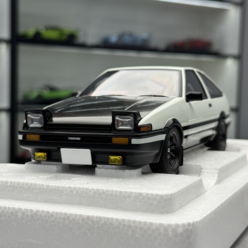 AUTOart 奥拓 1:18 丰田 头文字D AE86 30周年纪念版 汽车模型