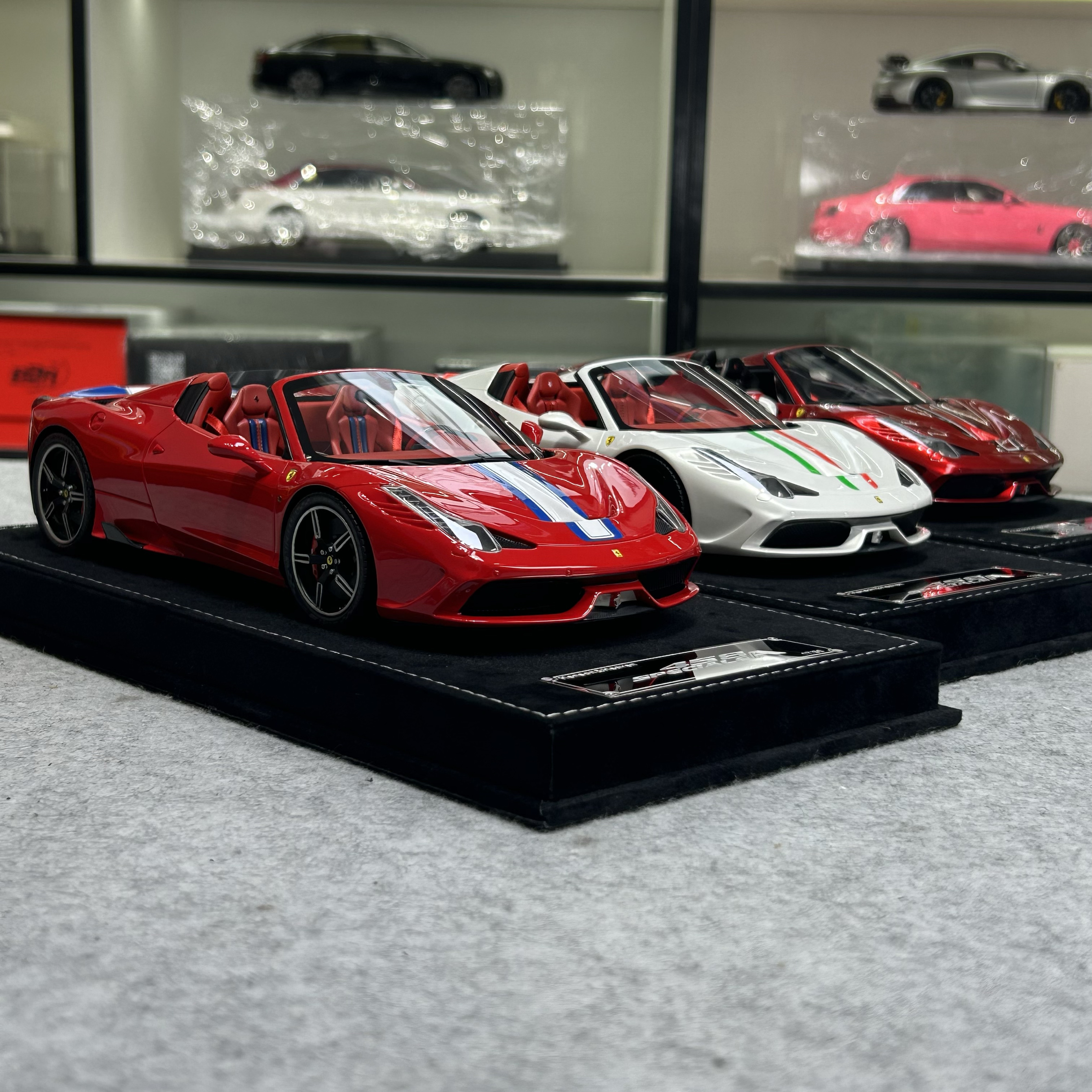 现货HH Model 1:18 法拉力458 Speciale 敞篷版 超跑限量树脂车模