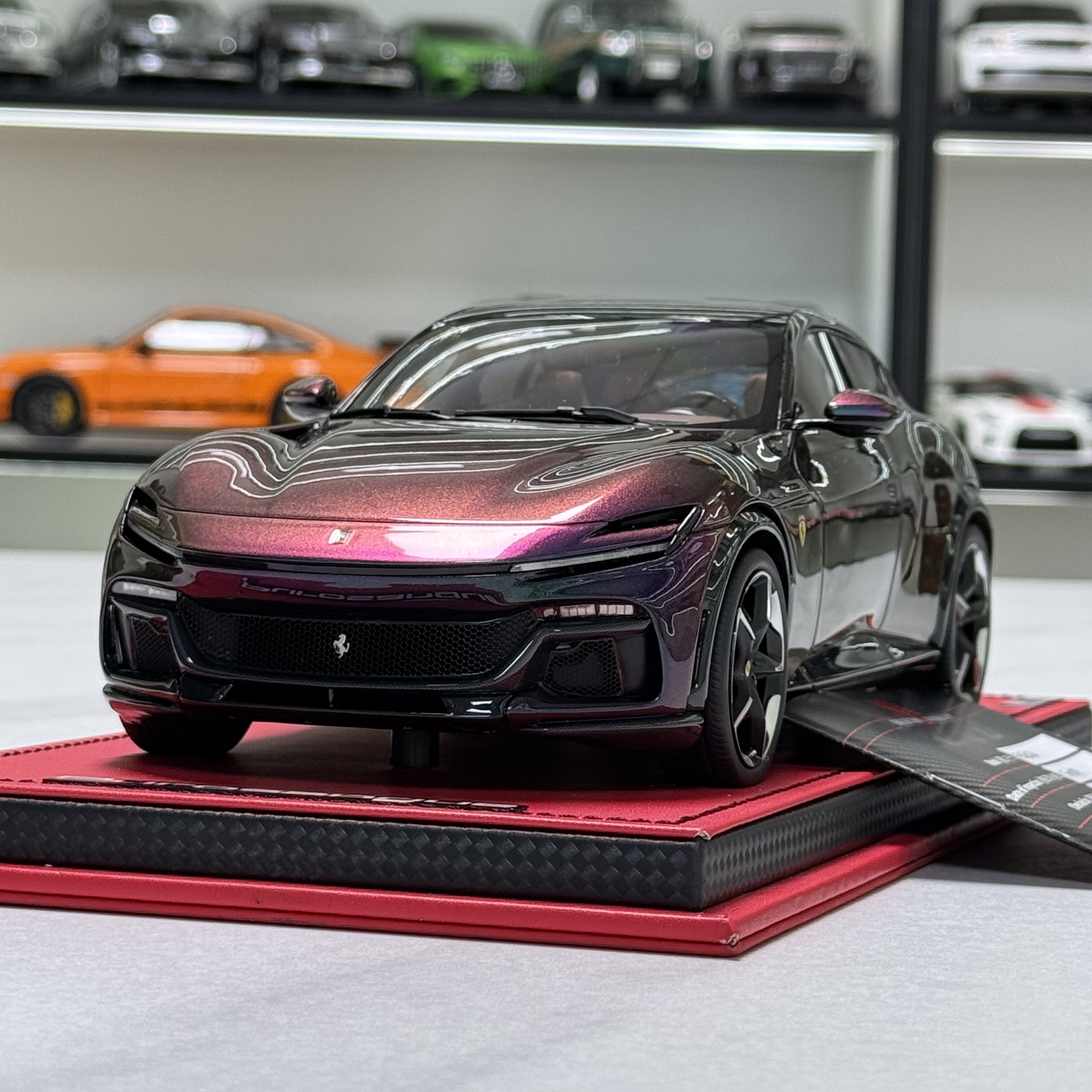 MR 1:18 法拉利 Purosangue FUV 限量版  变色龙树脂汽车模型