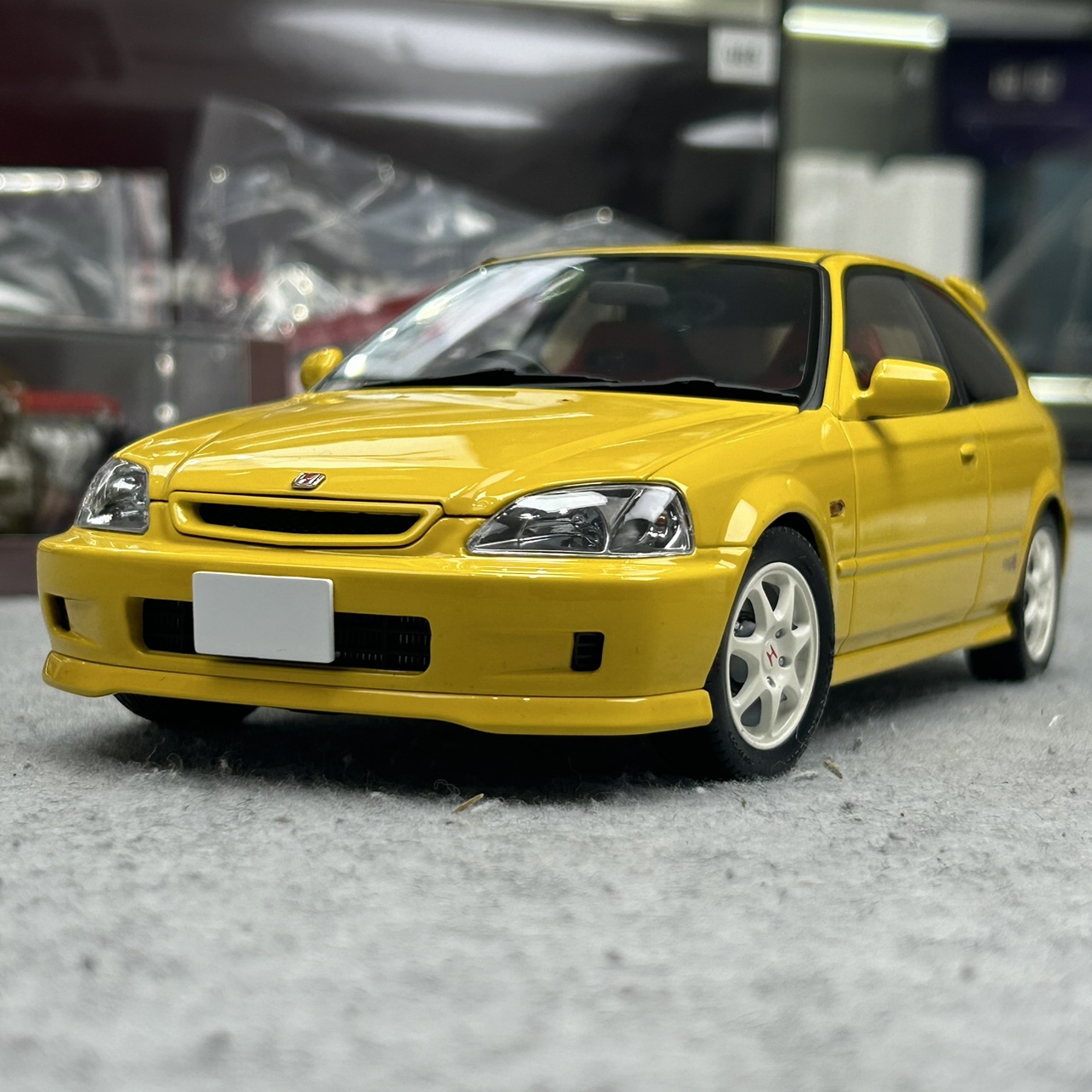 MOTORHELIX  1:18 本田思域Civic Type R EK9-120后期版 汽车模型