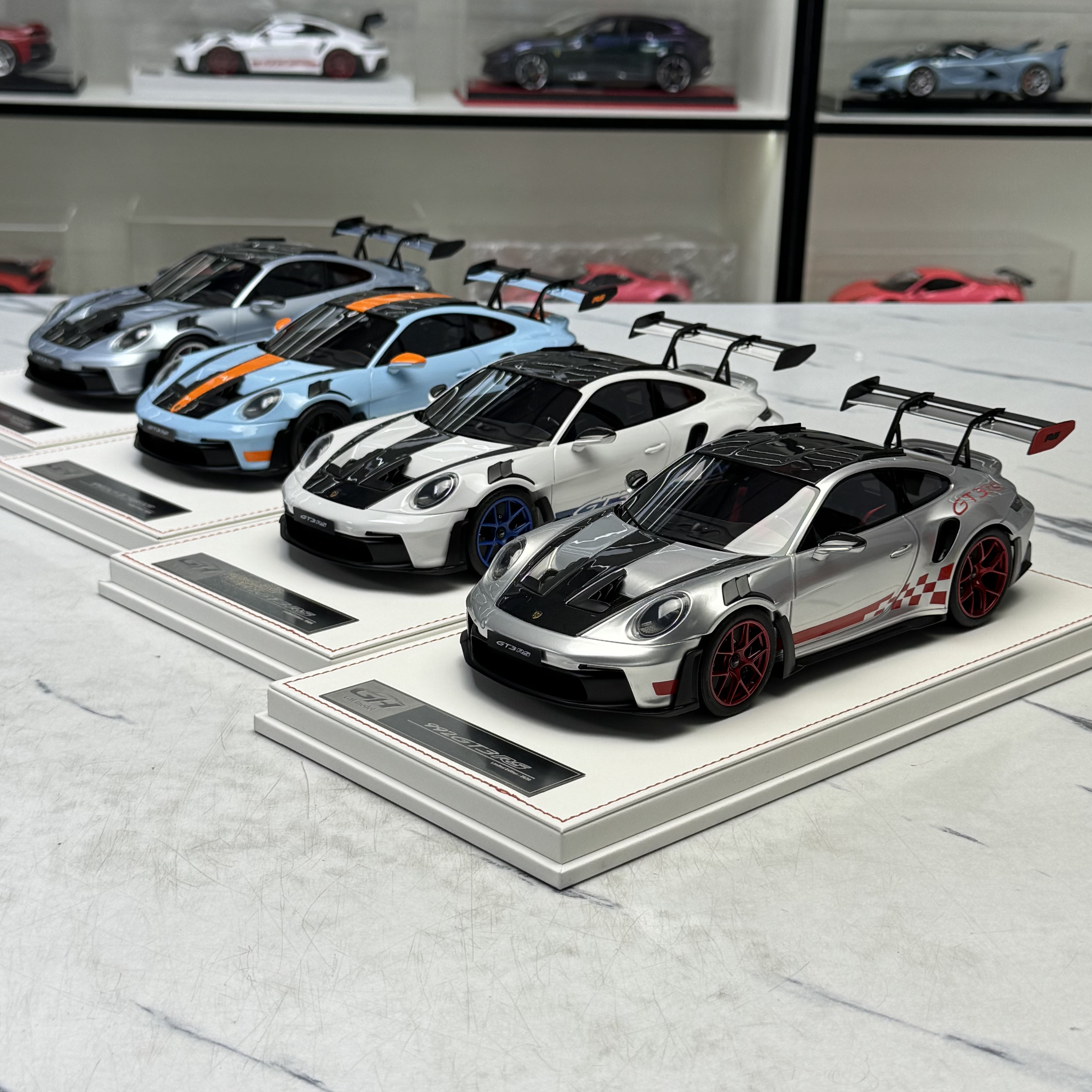GH model 1:18 保时捷 911 992.2 GT3 RS 限量版 树脂汽车模型