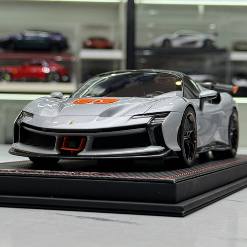 mr 1:18 法拉利 Ferrari SF90XX Stradale 北极白 硬顶汽车模型
