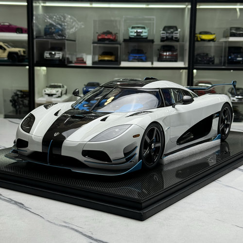 Frontiart 科尼塞格 Agera RS1 限量版仿真树脂汽车模型收藏1 8