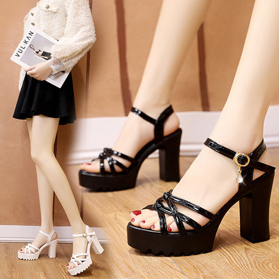 Women high-heeled, thick soled sandals with thick heels凉鞋