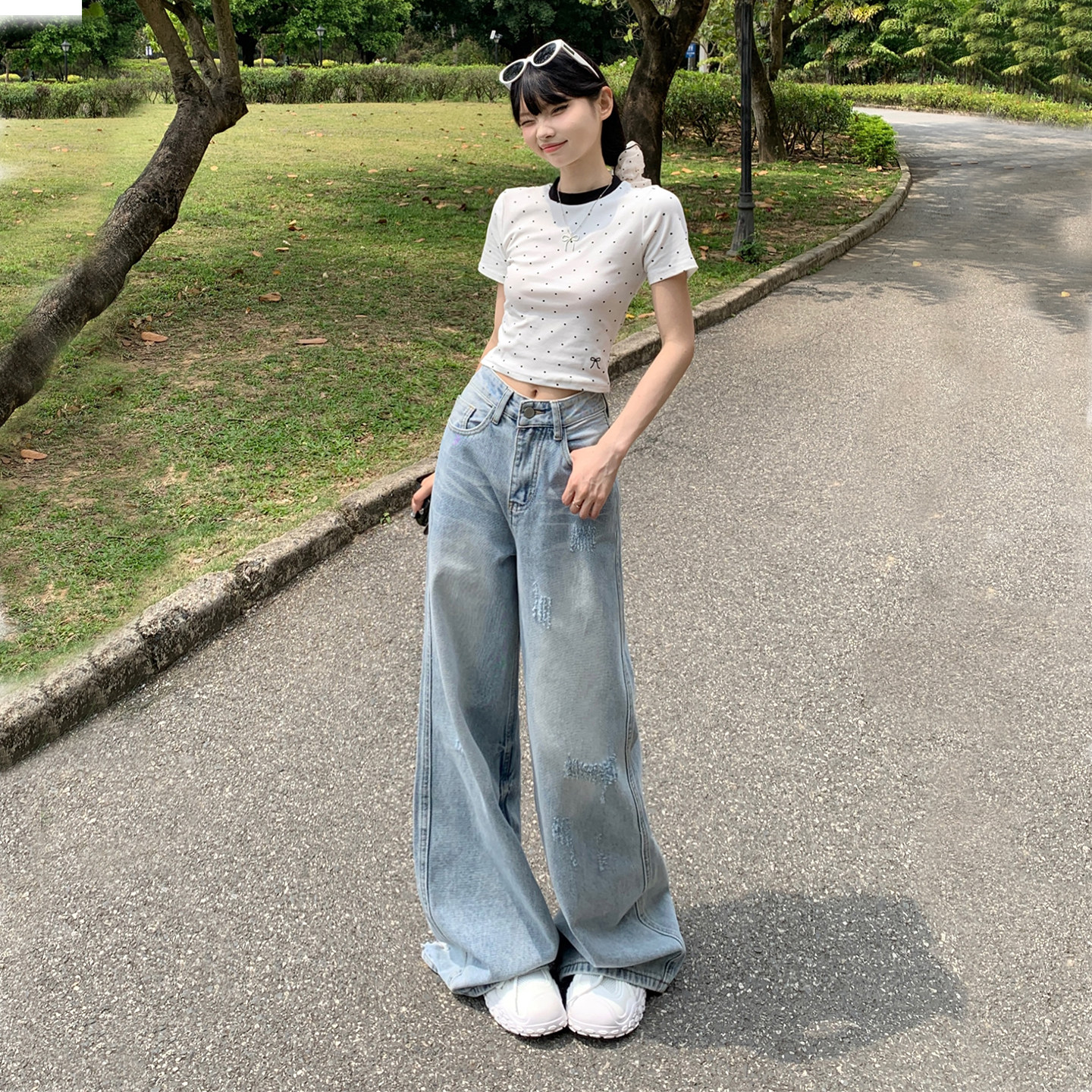 美式浅色痞雅破洞阔腿牛仔裤女夏