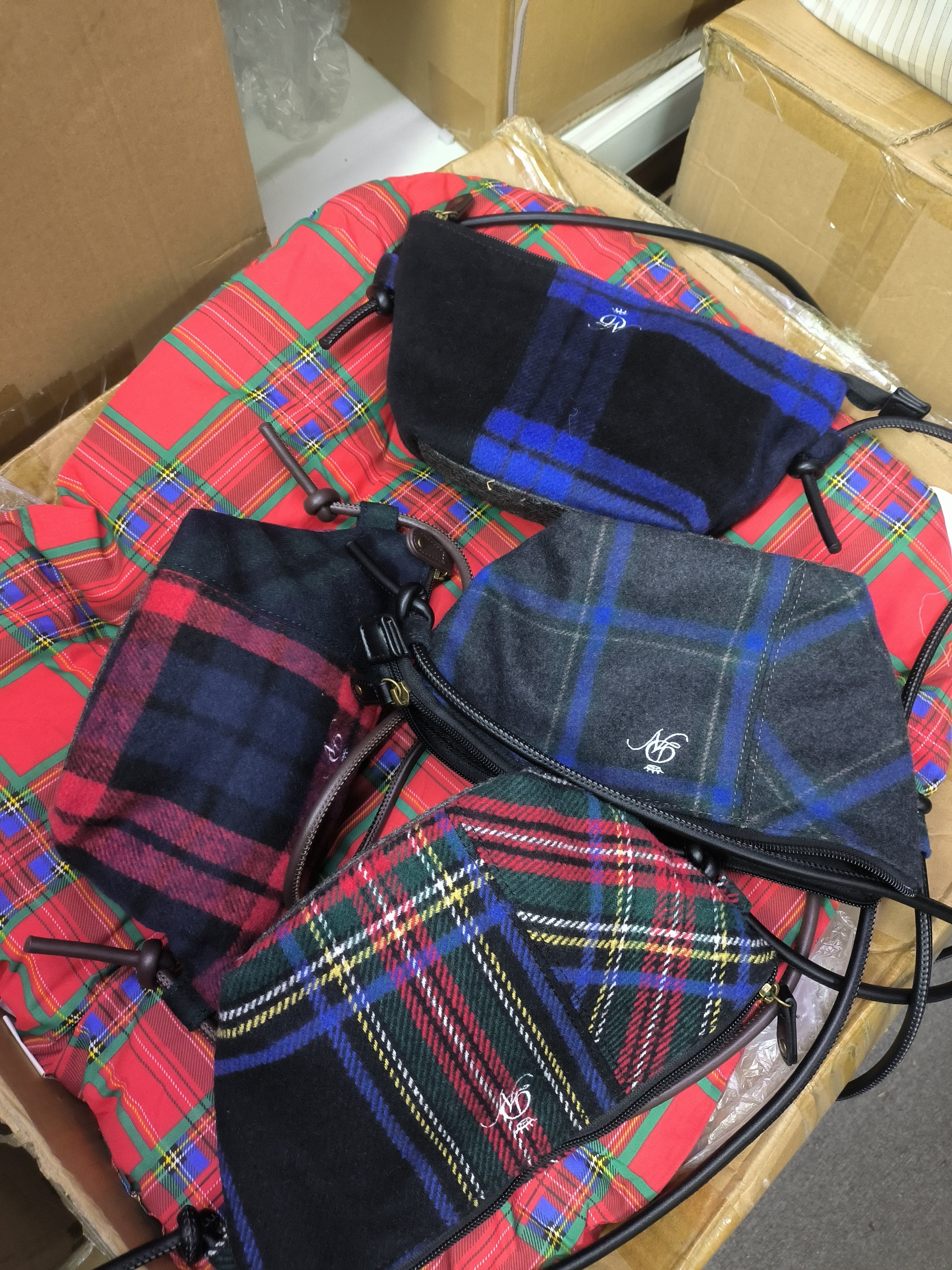 斜背饺子包毛呢材质日单