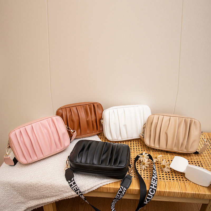 小包包2023夏季新品单肩包时尚褶皱女包潮流斜跨小方包厂家直销包,箱包皮具/热销女包/男包,通用款女包,淘宝优惠券,粉丝福利购,淘宝优惠卷