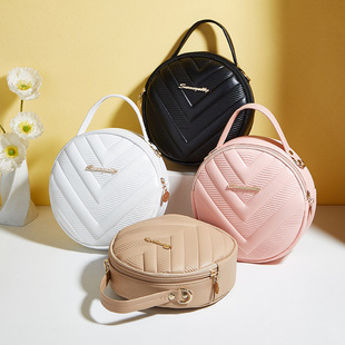 2024新款时尚气质精巧优雅V形压纹纯色单肩斜挎包小圆包工厂